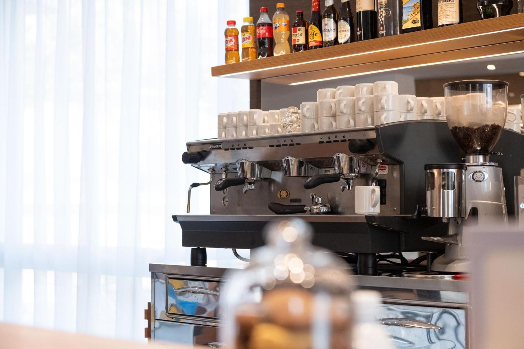 Hotel Velia غْروتّامّاري المظهر الخارجي الصورة