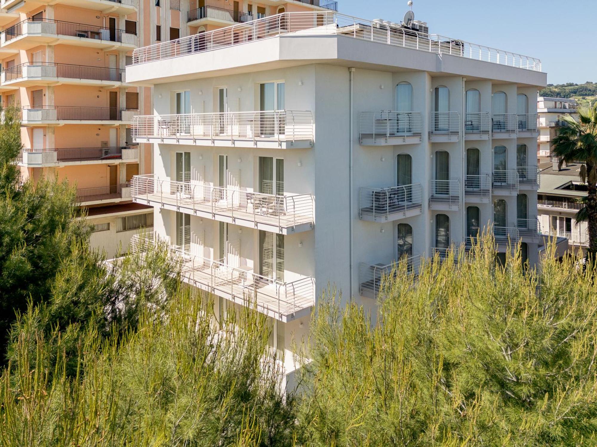 Hotel Velia غْروتّامّاري المظهر الخارجي الصورة